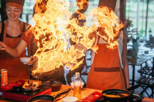 cooking in vietnam ferdinand-stohr-C6zHyDCWhwA-unsplash